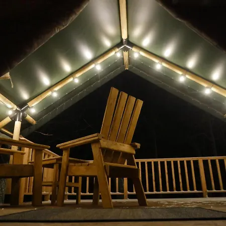 Mezurgu Teltis Luxury tent Dikli